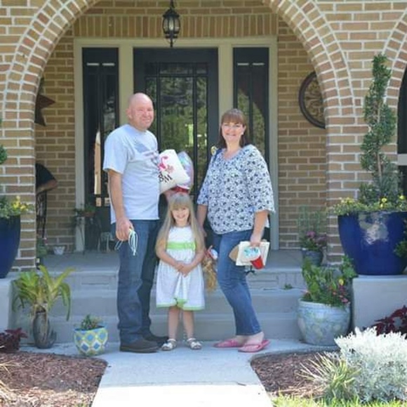 Meet your Posher, @davnang - Picture 4 of 4